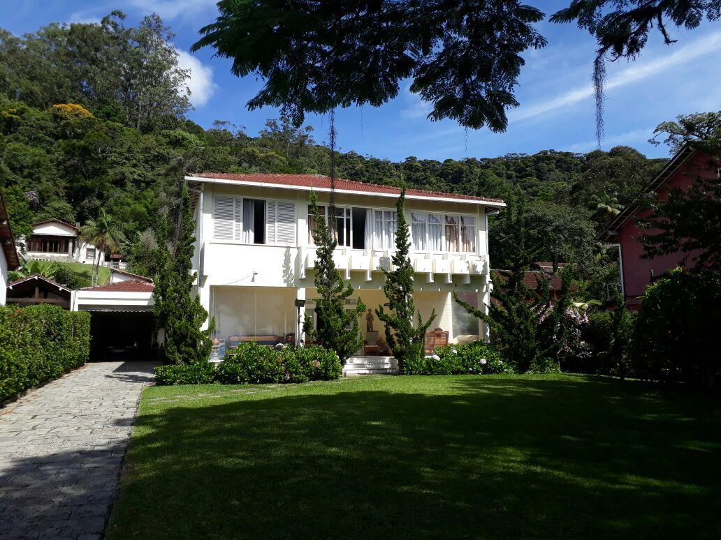  Casa de temporada Casa 08 min a pé do Centro , Teresópolis,  Brasil - 11 Avaliações dos hóspedes . Reserve seu hotel agora mesmo!